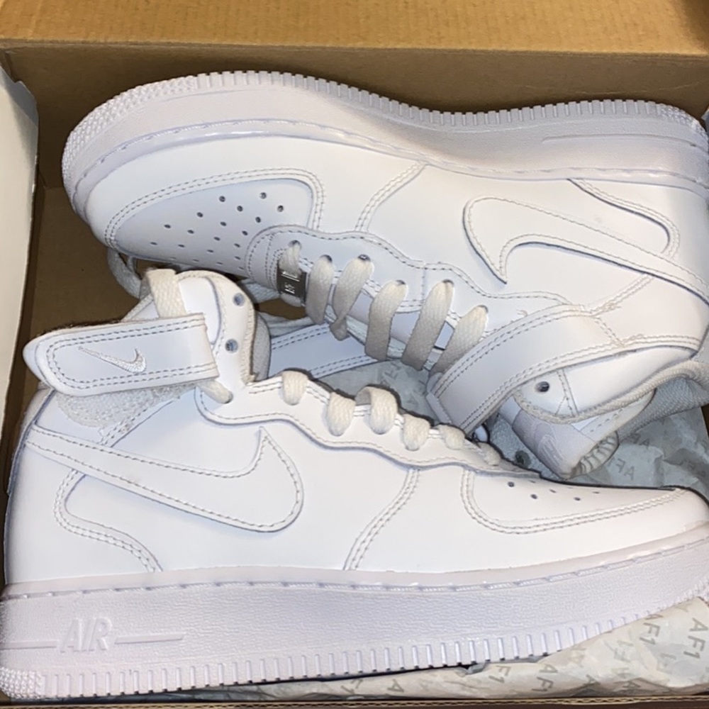 Air Force 1 Mids